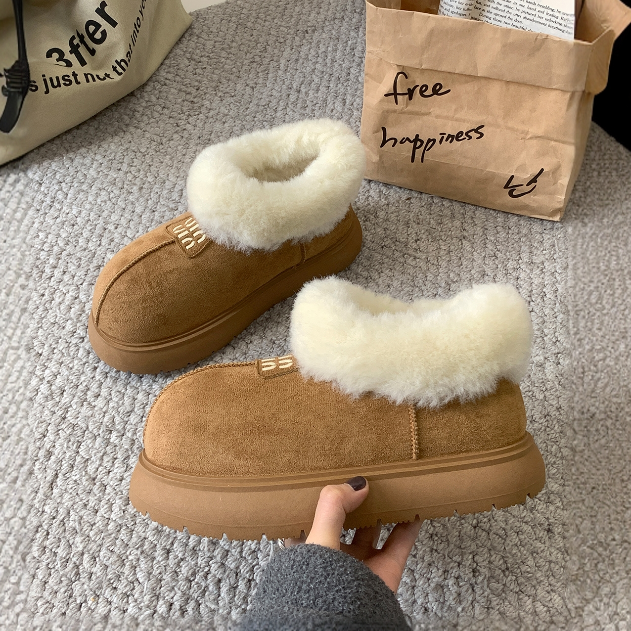 卡皮巴拉雪地靴女爆款大头保暖棉鞋2025新款冬季皮毛一体厚底短靴