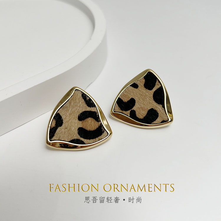 铜合金耳饰 1001 夸张个性三角形 豹纹 气质冷淡风 耳钉