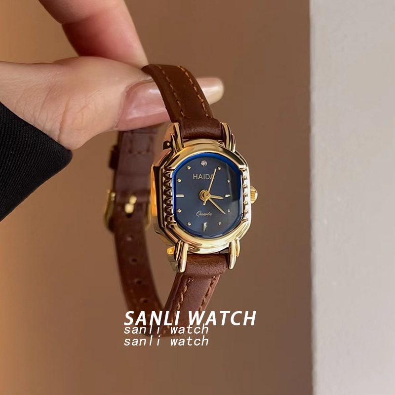 《美拉德棕》复古手表女文艺气质精致小巧真皮高级感小众腕表