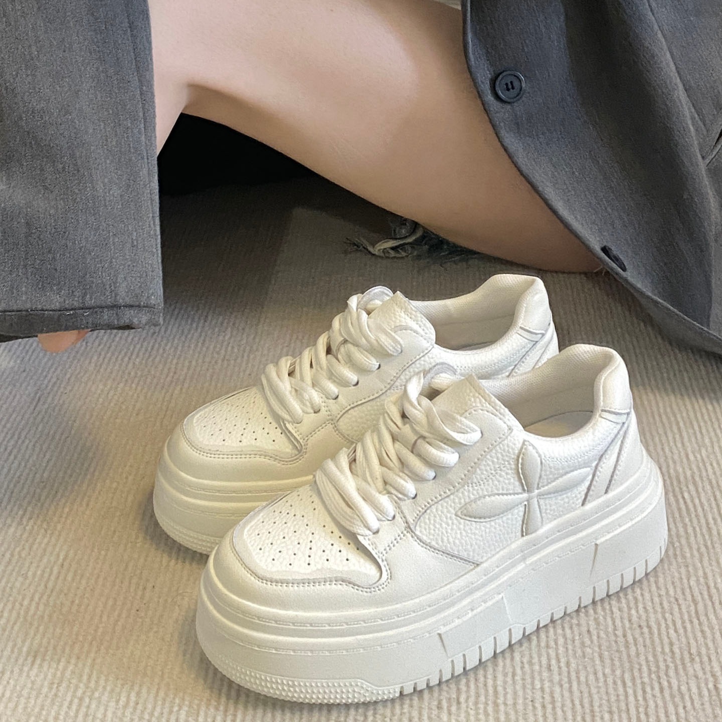 真皮厚底小白鞋女款2024秋冬新款女鞋子百搭增高5cm休闲板鞋韩版