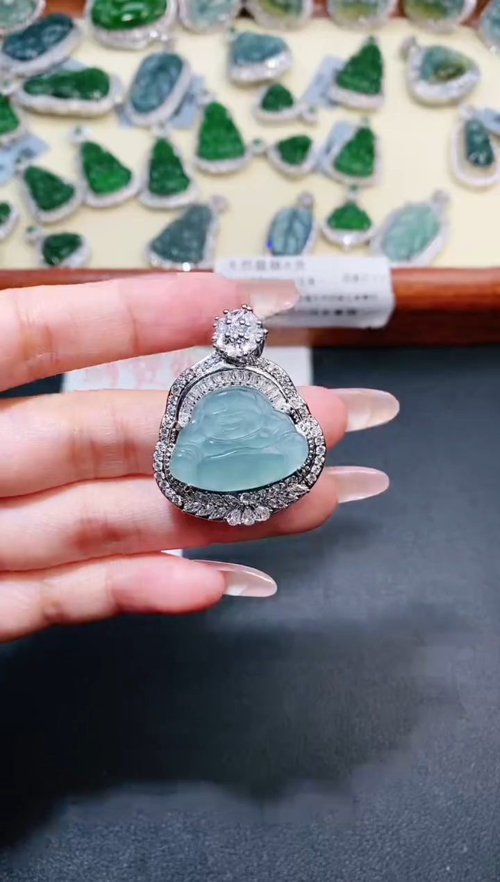 【闪购商品】翡翠颈饰未镶嵌清货默认微瑕