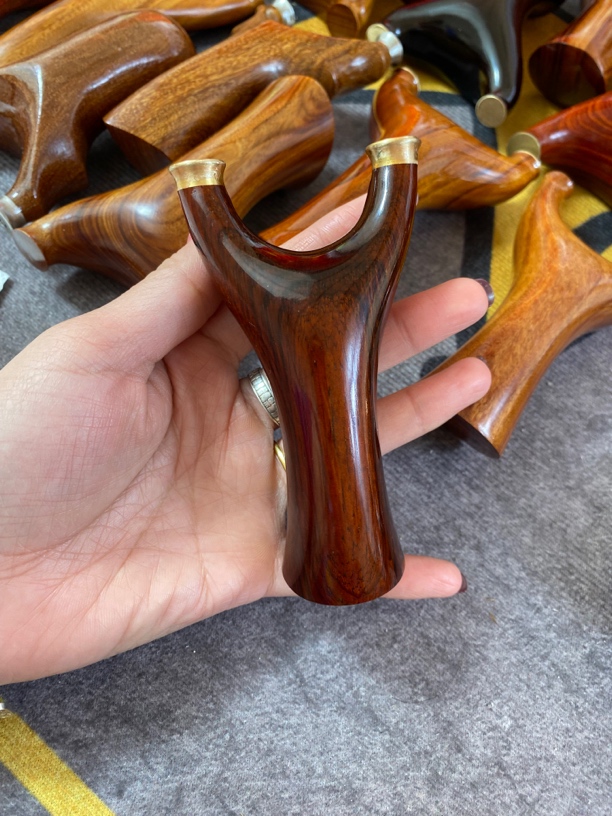 （65快压飞虎）工艺品，高密紫檀外宽65，撑头15，弓高12左右，快压飞虎