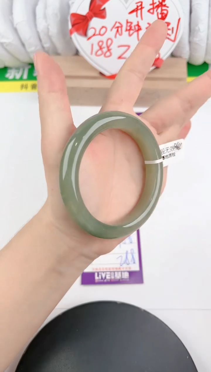 【闪购商品】和田玉手镯未镶嵌11