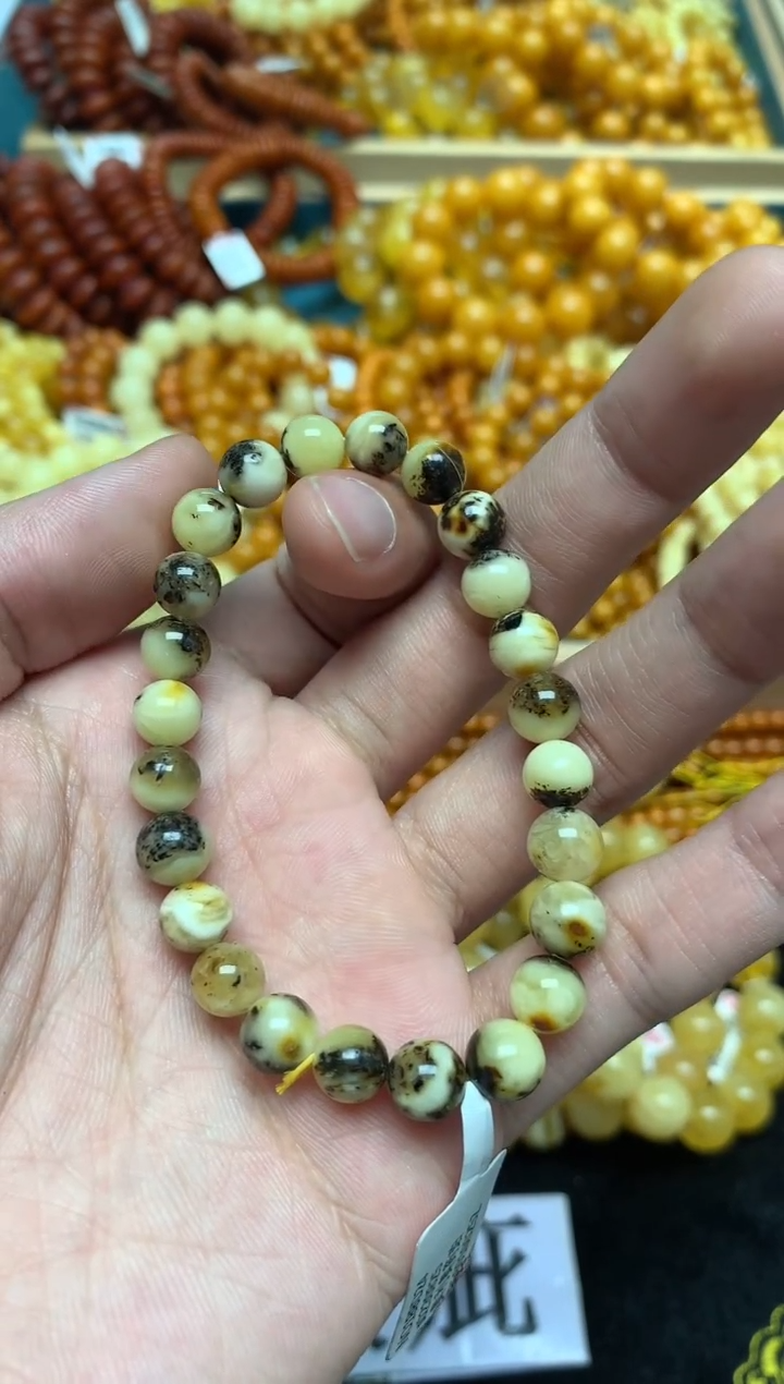 【闪购商品】琥珀裸石未镶嵌142