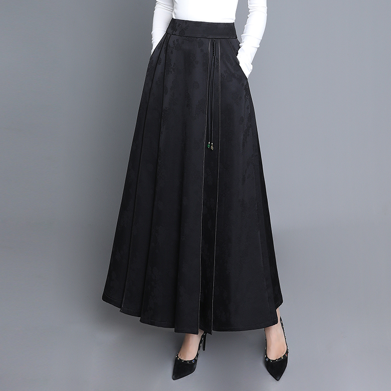 新中式国风马面裙女春秋2025新款高腰显瘦提花百褶a字长裙半身裙