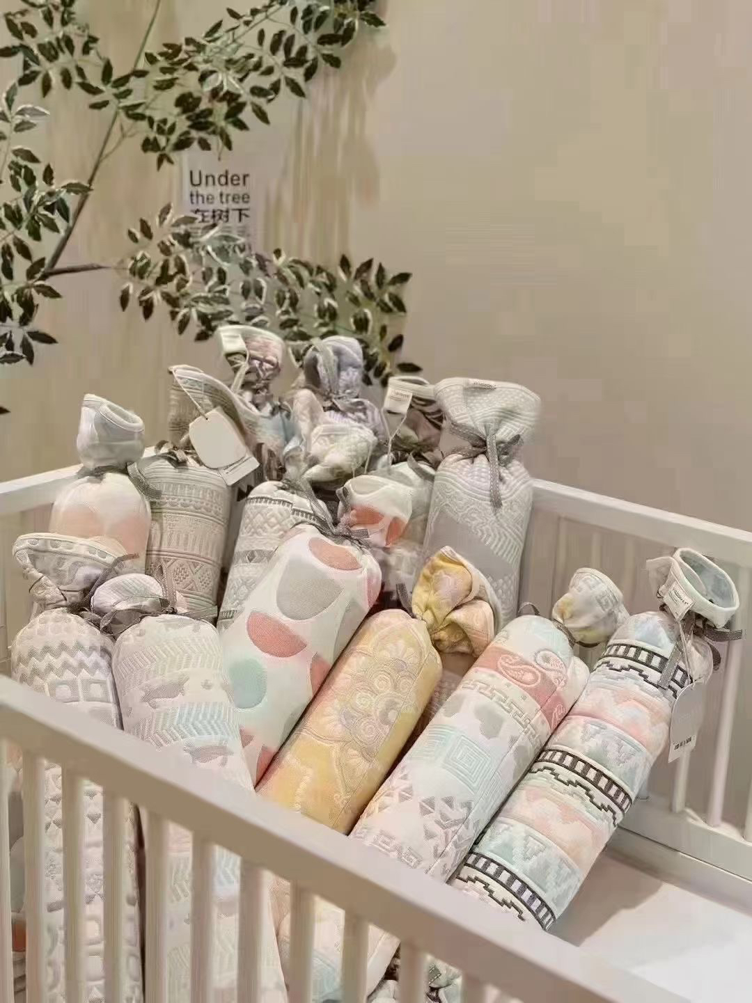 雅赞多功能糖果枕