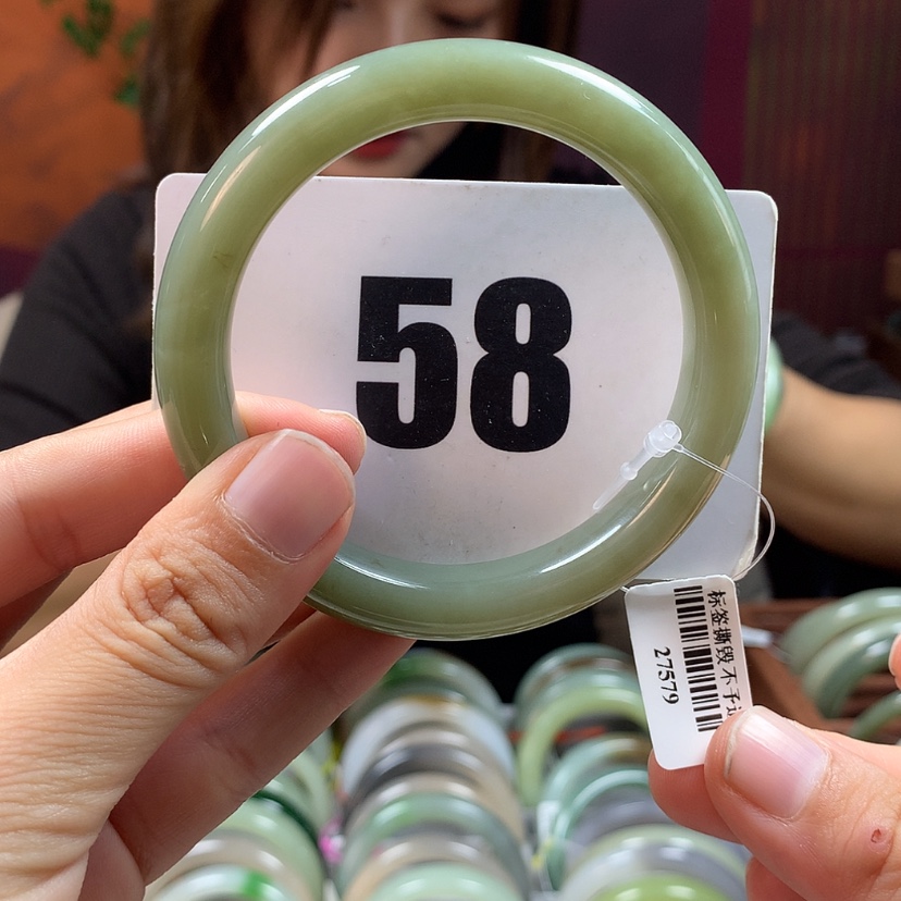 【闪购商品】和田玉手镯未镶嵌