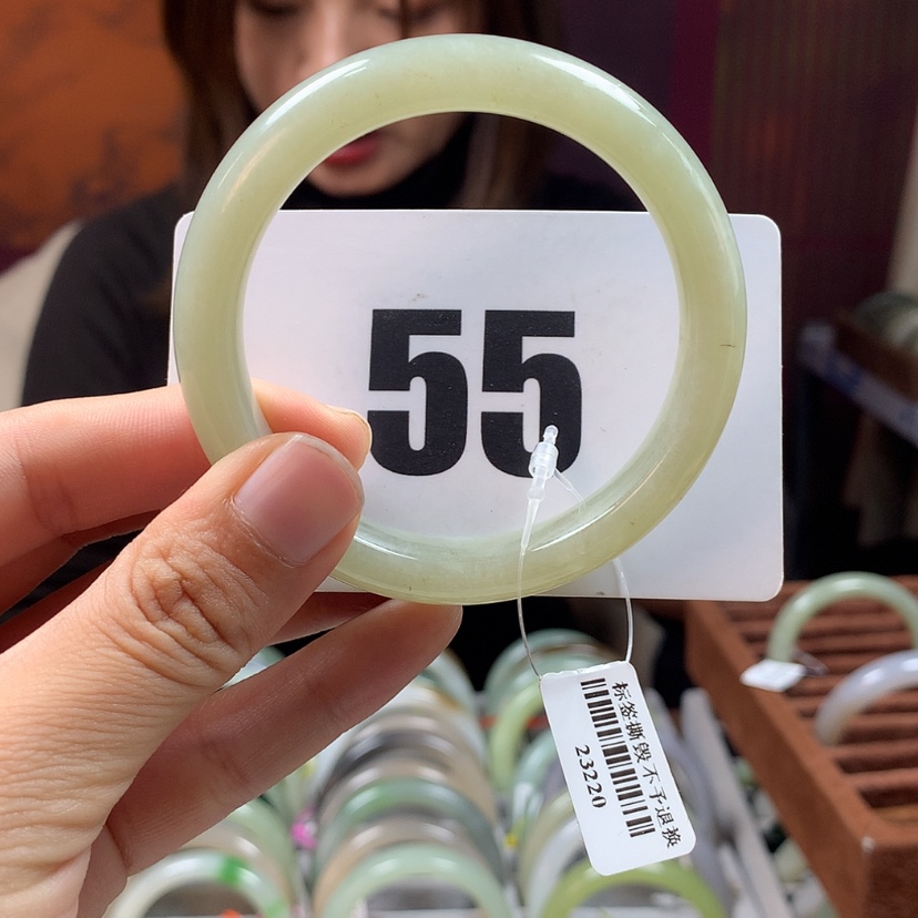 【闪购商品】和田玉手镯未镶嵌