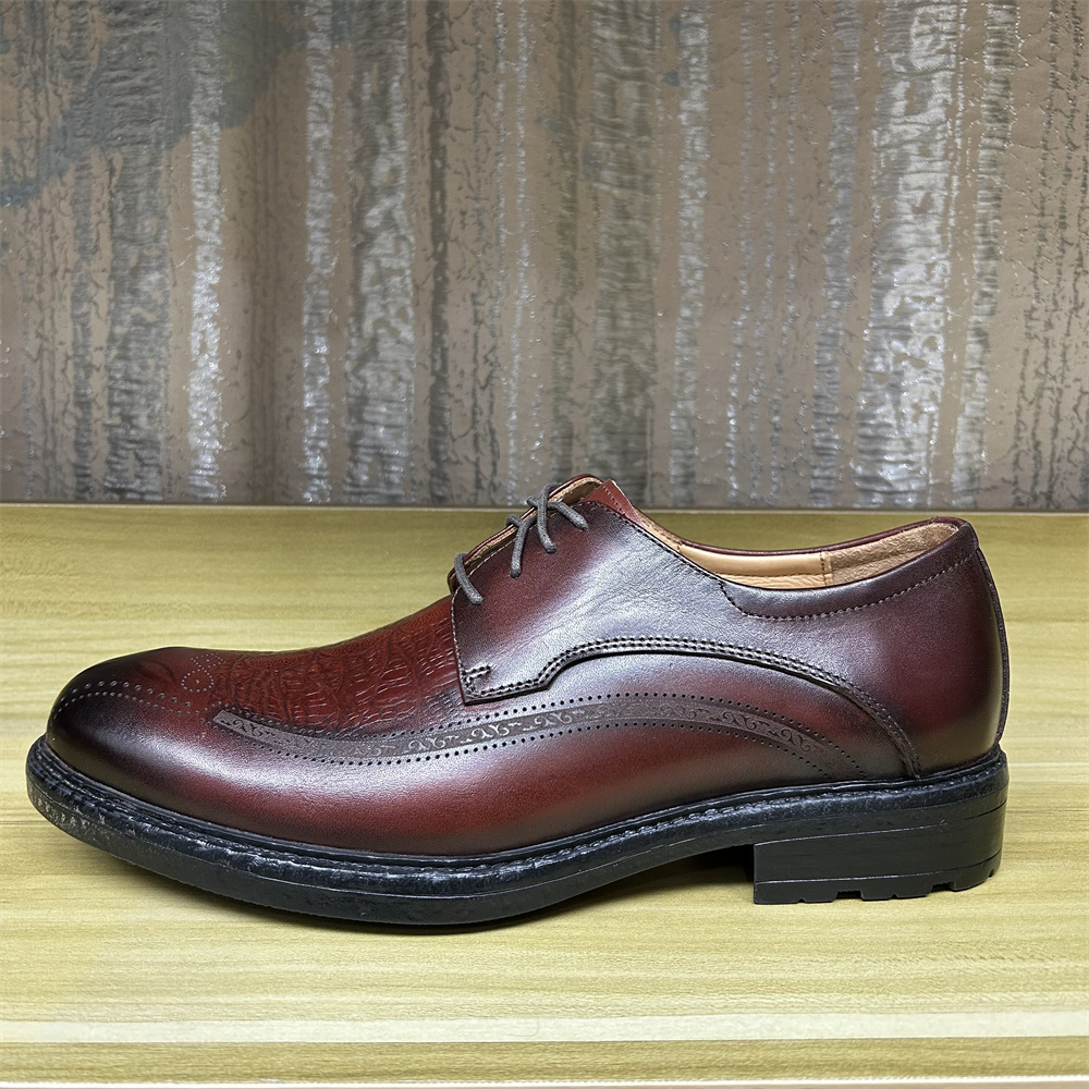 【编号：055/056】经典u中筒雪地浮力款40-44男女情侣真皮系带皮鞋