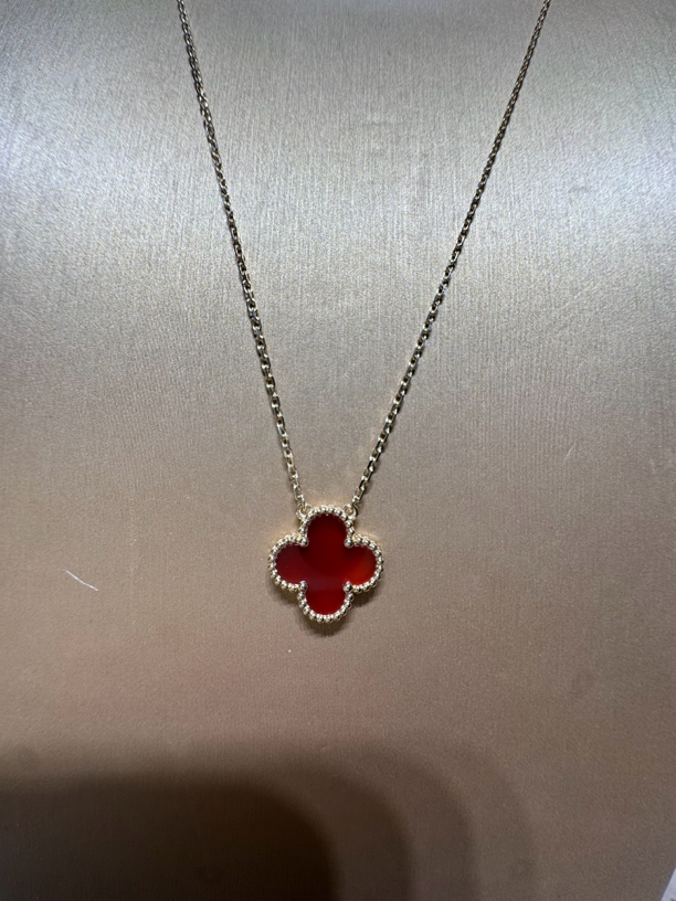 18k黄四叶草红玉髓单花项链