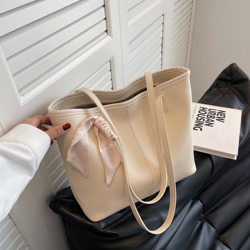 新款简约纯色百搭大容量包包时尚高级感轻奢托特包多层通勤单肩包