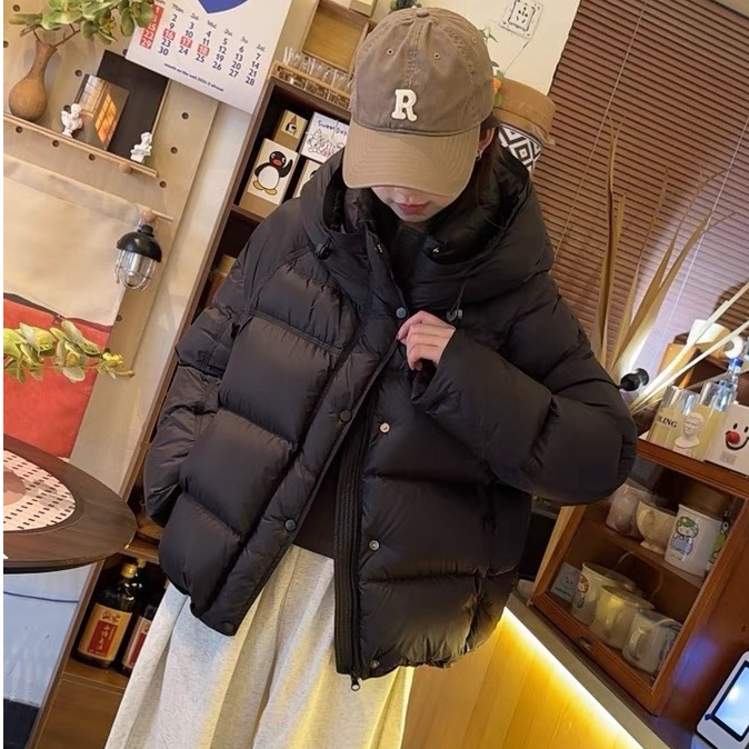 新款95%白鸭绒轻奢保暖服连帽外套短款羽绒服女秋冬2025女款