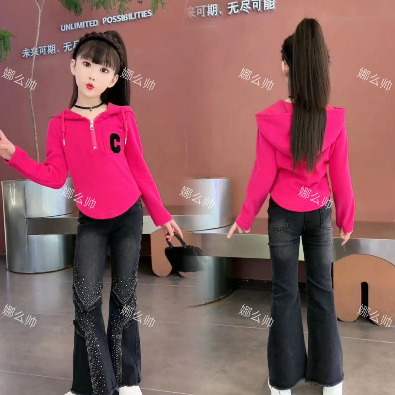 套装秋装网红洋气春装女孩设计感半拉链字母连帽卫衣牛仔裤两件套