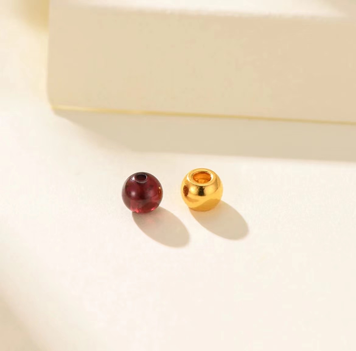 卡5mm足金999金珠搭石榴石加厚加重多样性发一  011