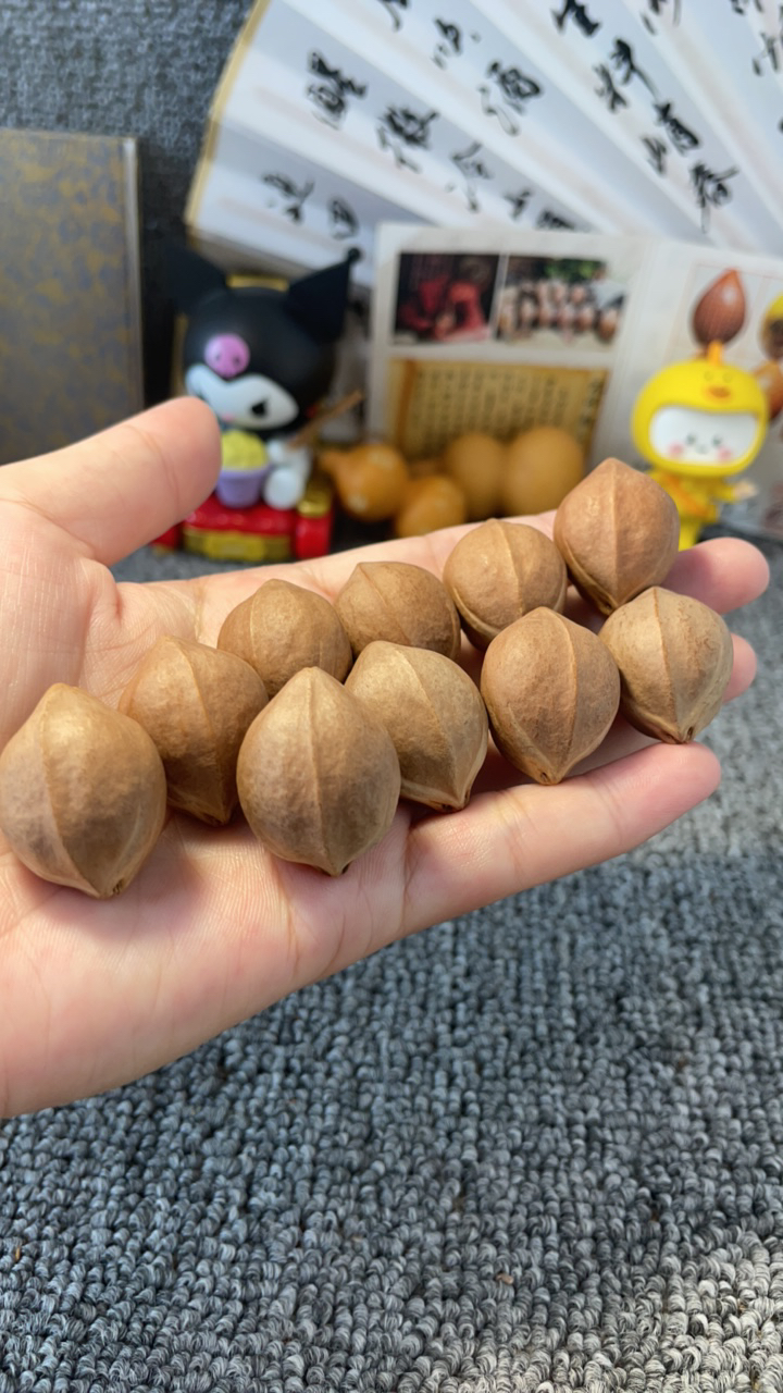 橄榄核原生态短桩1.9尺寸，不是夹板核