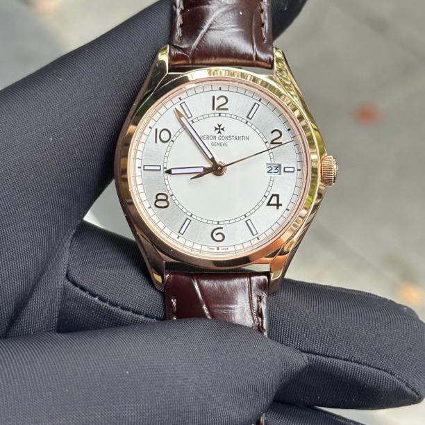 99新 Vacheron Constantin/江诗丹顿 伍陆之型4600E/22年带发票