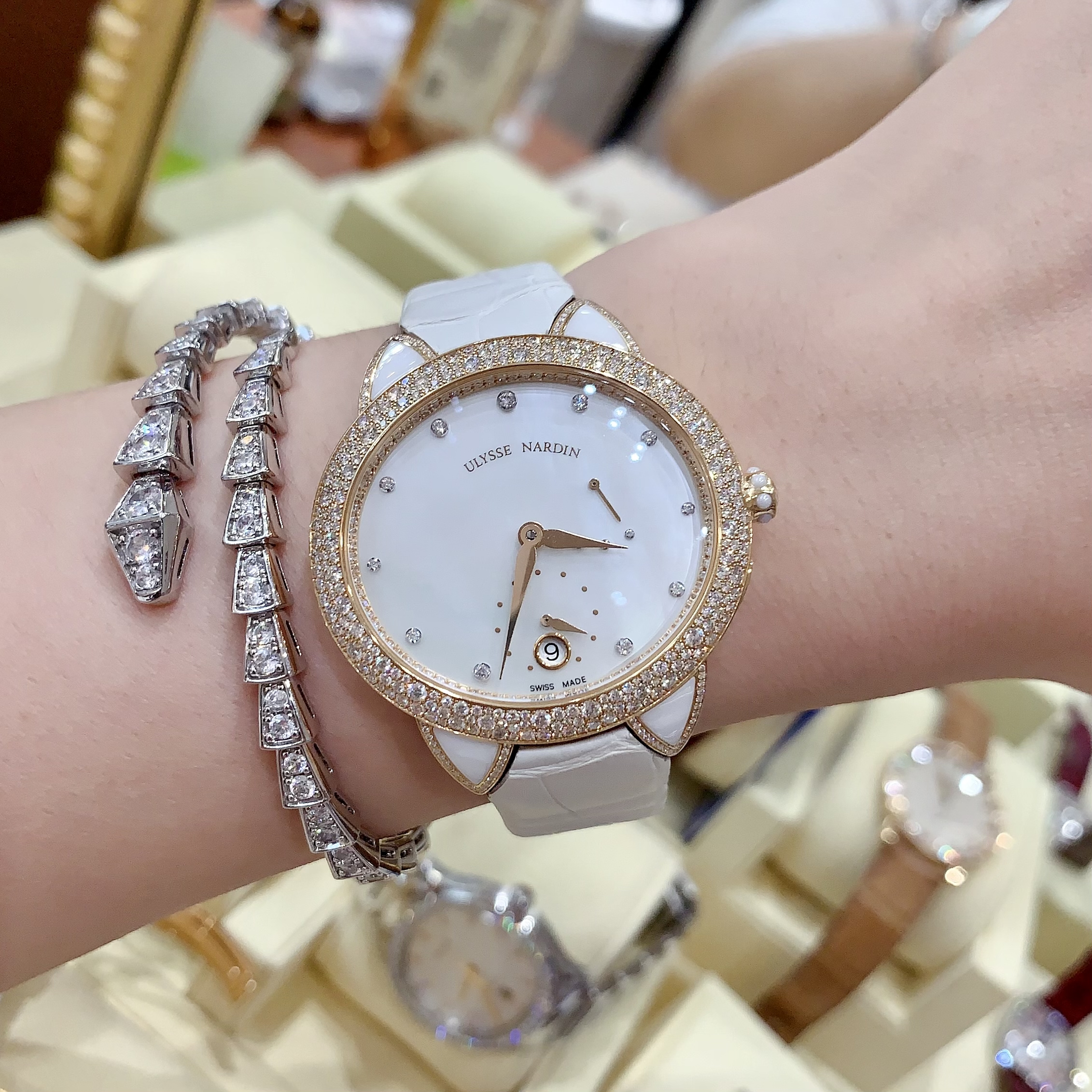 99新 Ulysse Nardin/雅典 玉玲珑/自动女表/表径39*36/证