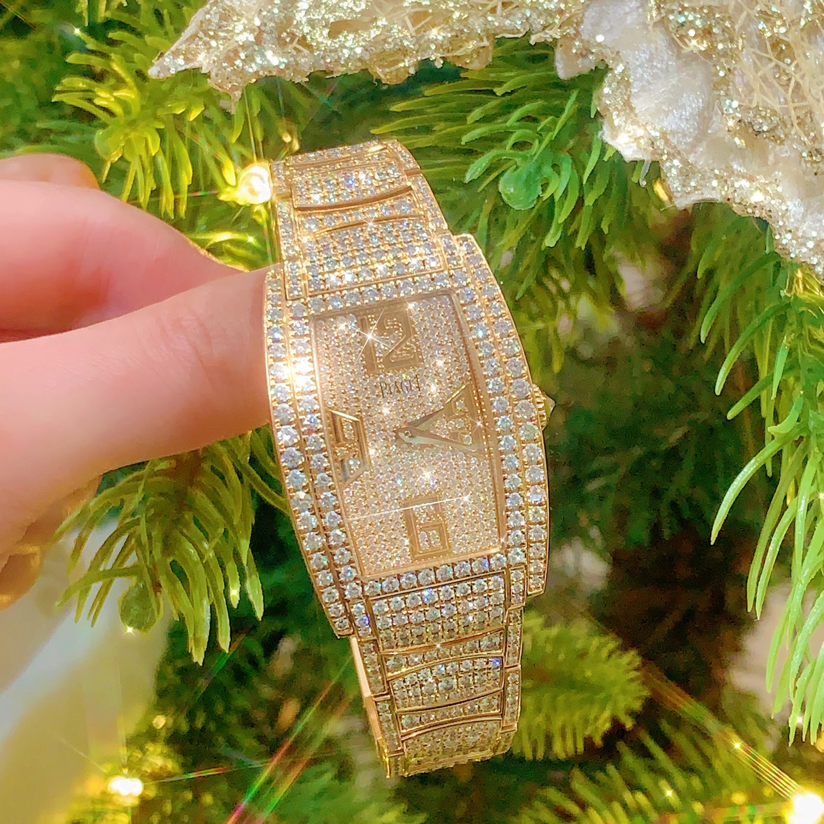 99新 Piaget/伯爵 珠宝腕表/满钻gala/石英/表径27*38mm