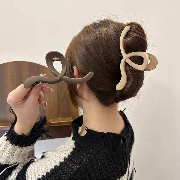 新款超大号磨砂抓夹女后脑勺盘发夹子波浪型发量多鲨鱼夹发卡头饰