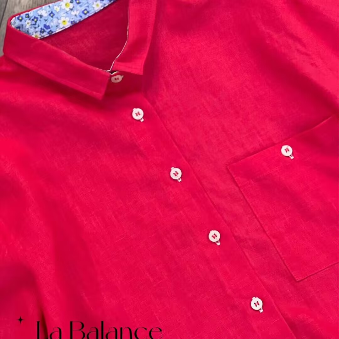 红色花领衬衣〔分码〕