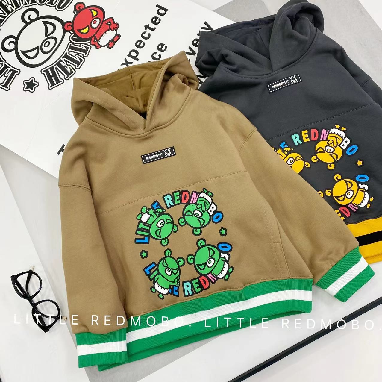 【魔霸眼睛】若大王魔霸眼睛卡通加绒带帽童装卫衣 M882608