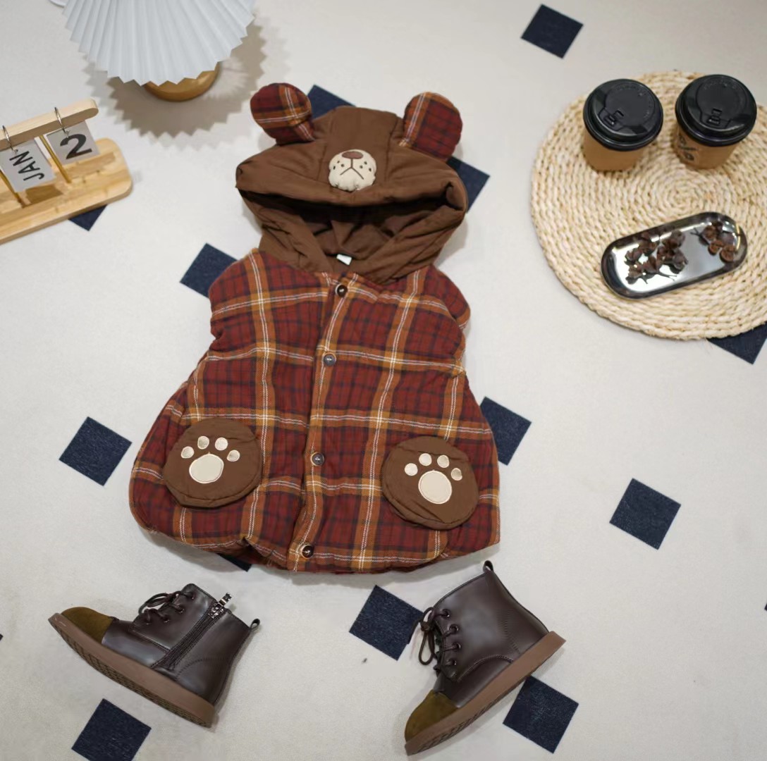 男宝秋冬韩版卡通立体小熊加绒格子马甲SQ1436