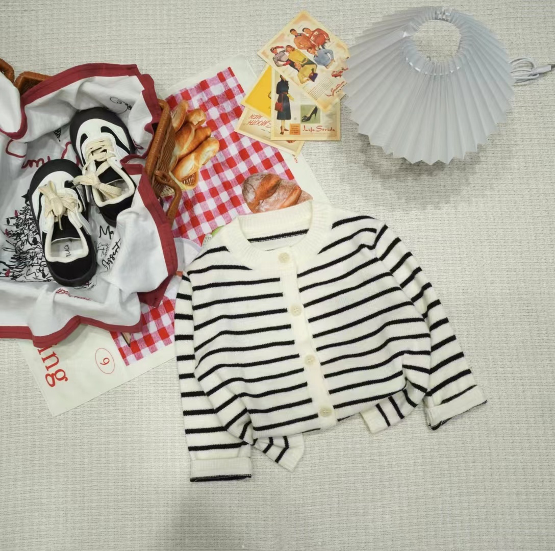 儿童春秋韩版简约百搭条纹开衫外套XM011