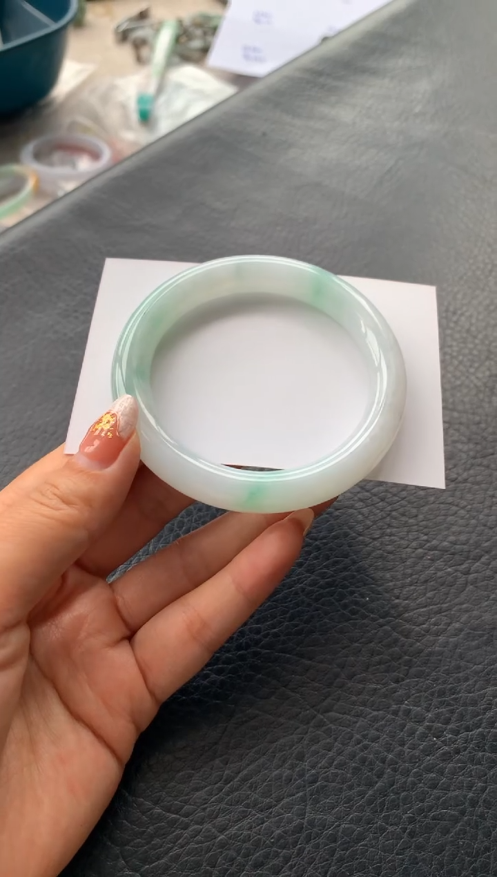 【闪购商品】翡翠手镯（贵妃镯）未镶嵌冰色圆条 54圆条 不包邮