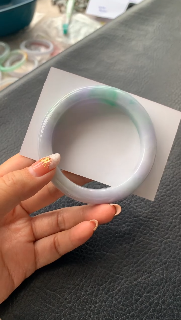 【闪购商品】翡翠手镯未镶嵌5505正圈淡春彩 不包邮 要包容