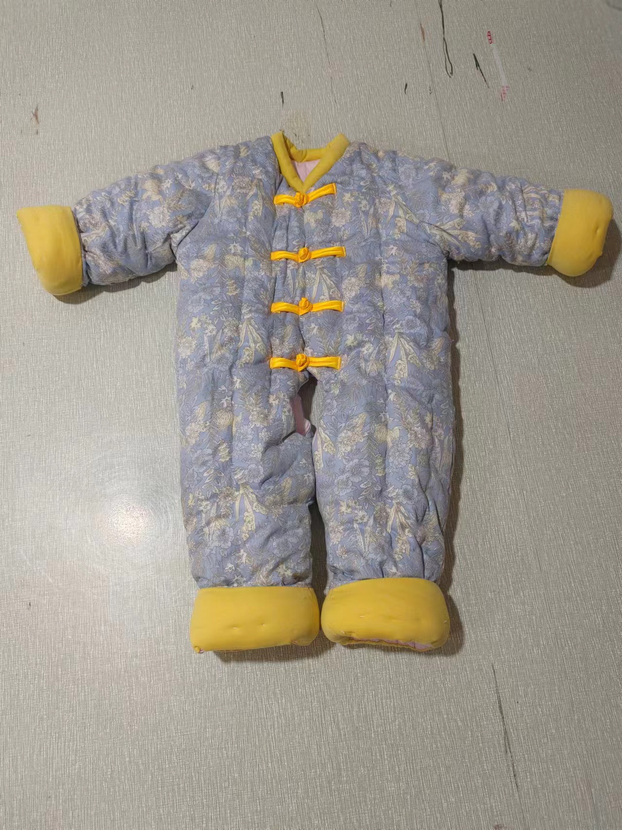 宝宝棉衣连体漏裆裤露脚幼儿连体衣保暖棉服圆领