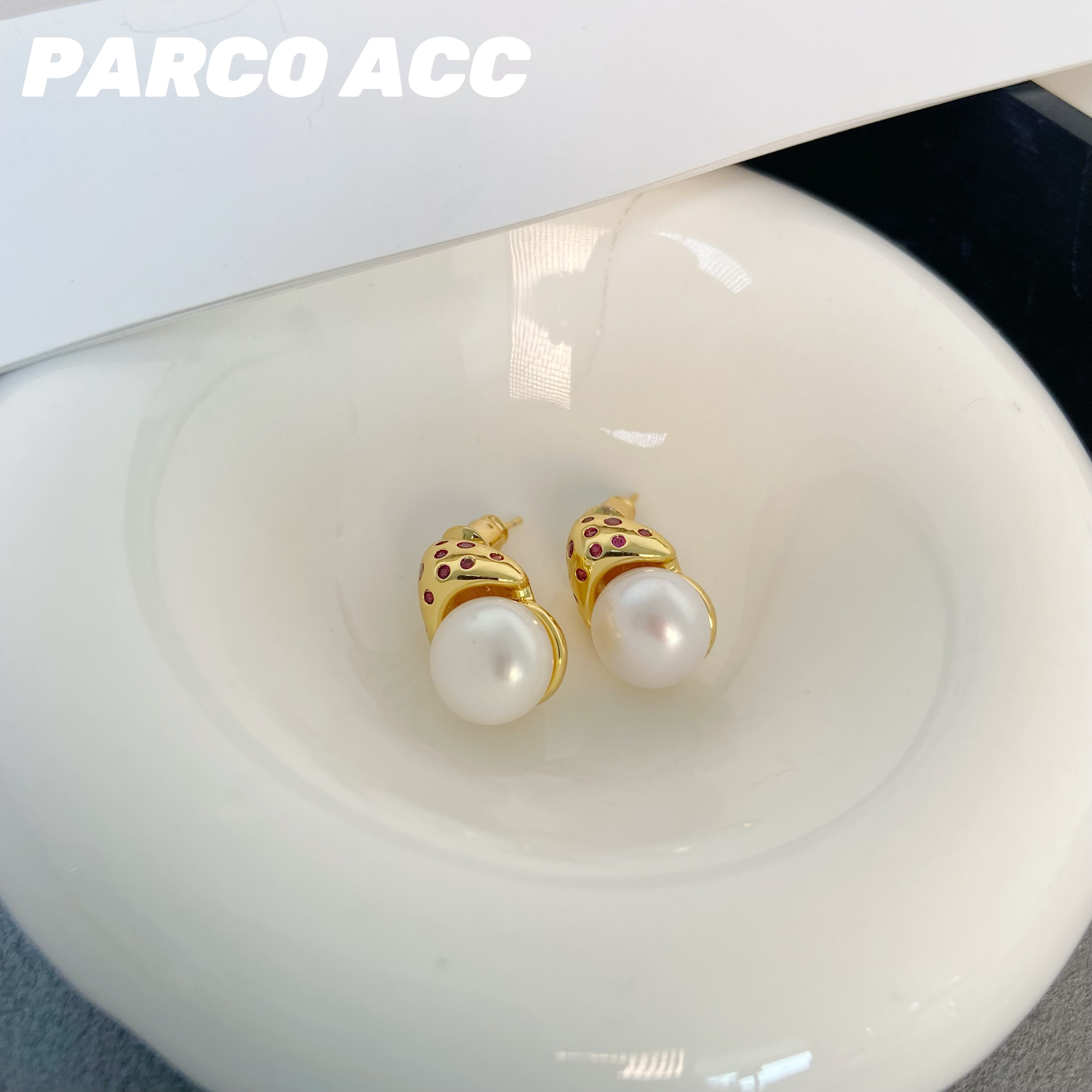 铜合金合成锆石耳饰 Y506 金色三角珠耳钉