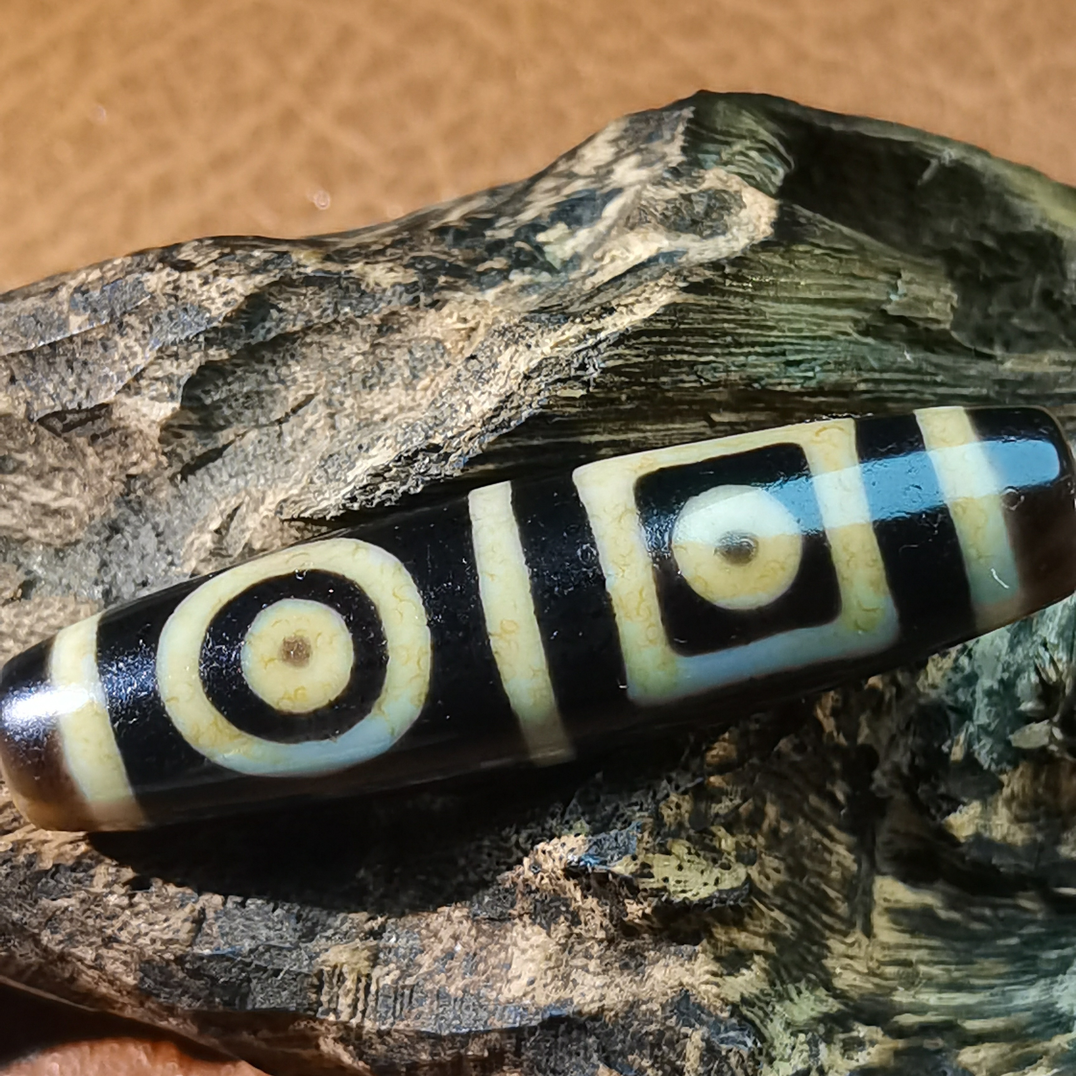 流转线条分明藏珠双天地眼中眼四眼九眼石页岩玛瑙玉髓定制单珠