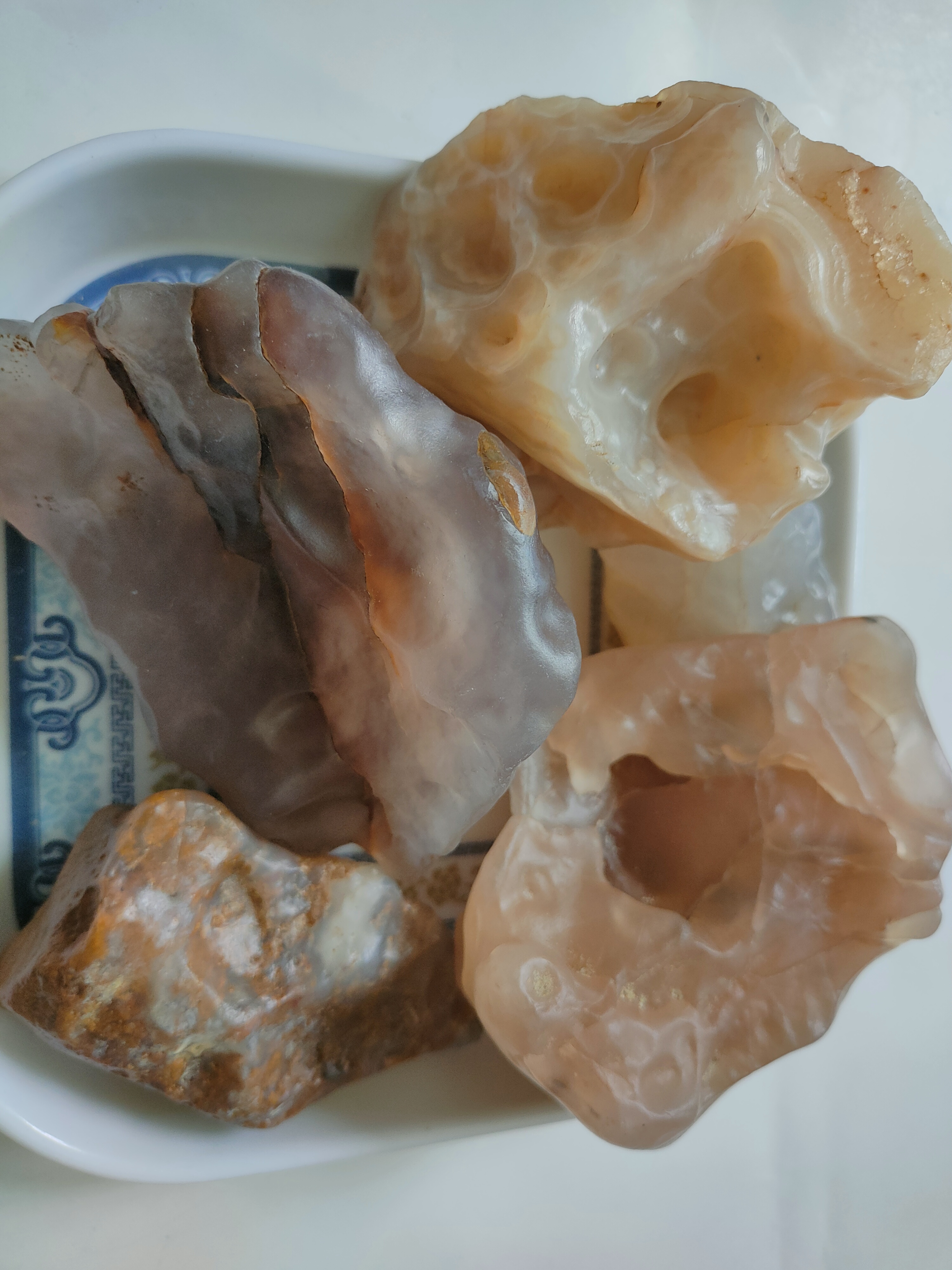 玛瑙异形原石把玩