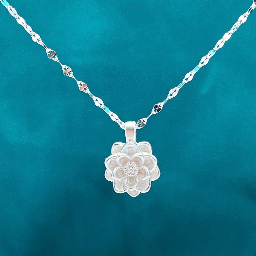 坠链均足银 45厘米嘴唇链9999银项链莲花吊坠素款百搭女款锁骨链