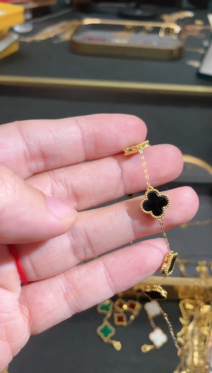 【闪购商品】玛瑙/玉髓手链18K金镶嵌卡15mm黑色五花手链