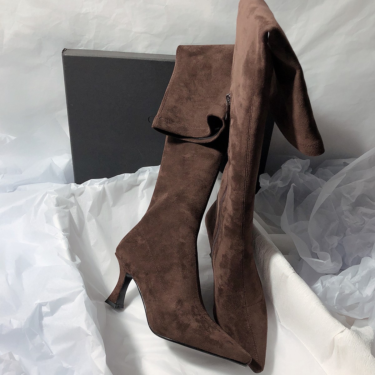 红蜻蜓牌绝美大长腿绒面细跟尖头梦中情鞋拉链弹力瘦瘦长靴