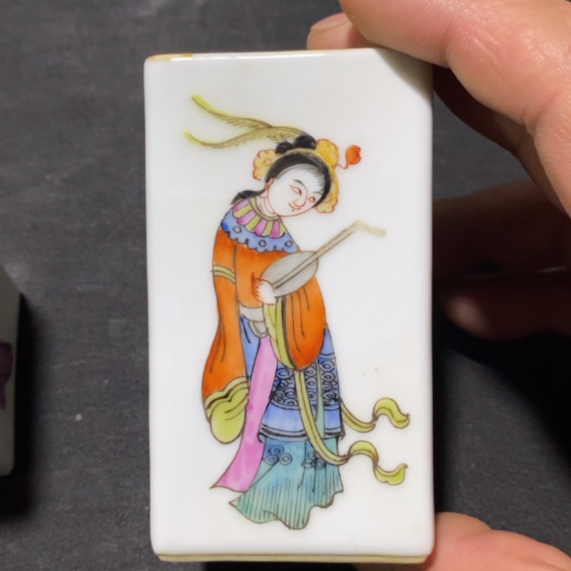 【闪购商品】瓷摆件南****司