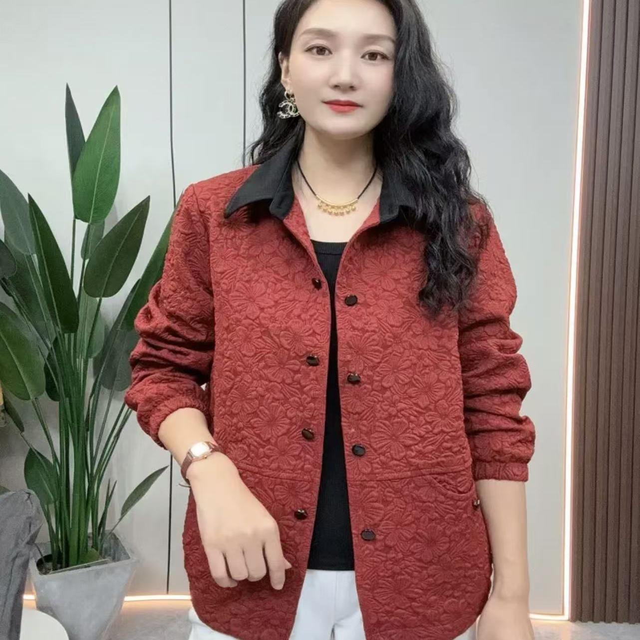 8677时尚妈妈装短款提花夹克外套秋季新款休闲宽松中老年开衫上衣