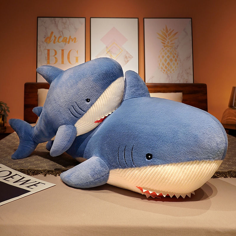 鲨鱼玩偶男孩毛绒玩具公仔长条抱枕女生睡觉床上陪睡C66