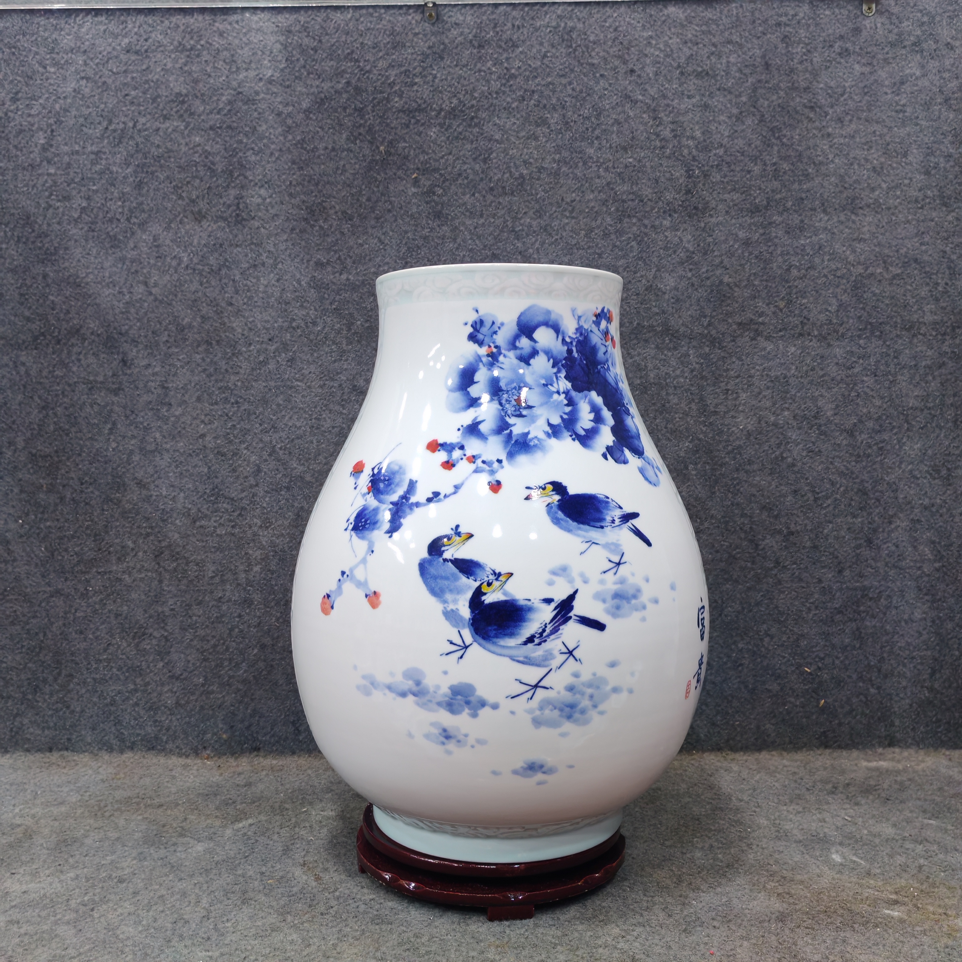 景德镇陶瓷双面开窗带雕刻福筒花瓶摆件