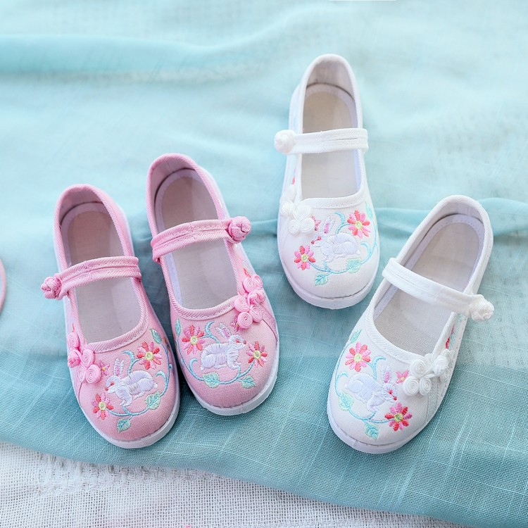 女童绣花鞋2024春季新款儿童布鞋汉服鞋宝宝古装表演鞋老北京布鞋