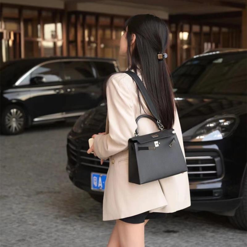 小众高级感包包女2023新款包复古女包单肩斜挎包大容量手提包