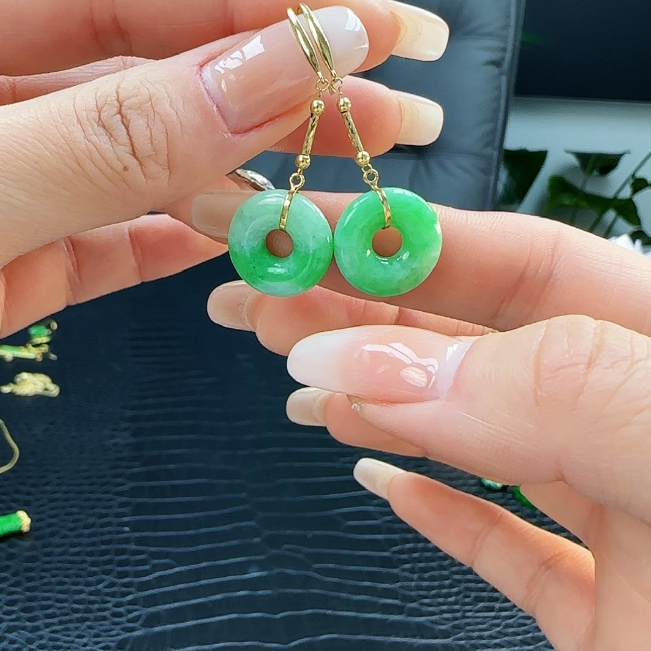 【闪购商品】翡翠耳饰18K金镶嵌