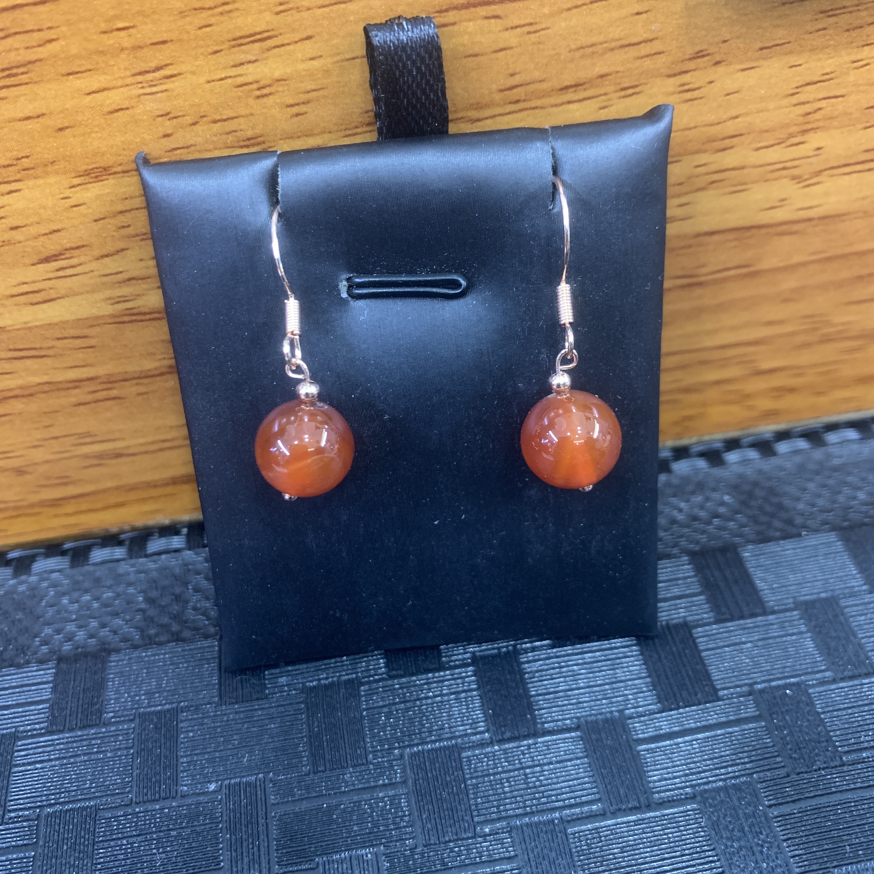 20337冰红耳钩一对（镶嵌款式多样性发）