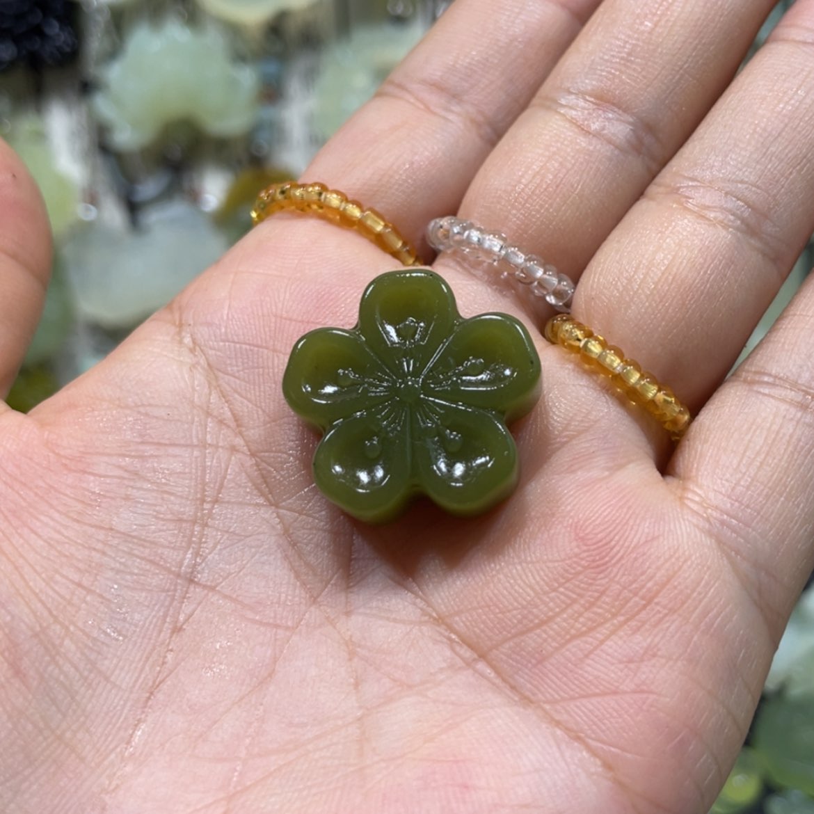 【闪购商品】蛇纹石玉颈饰未镶嵌4