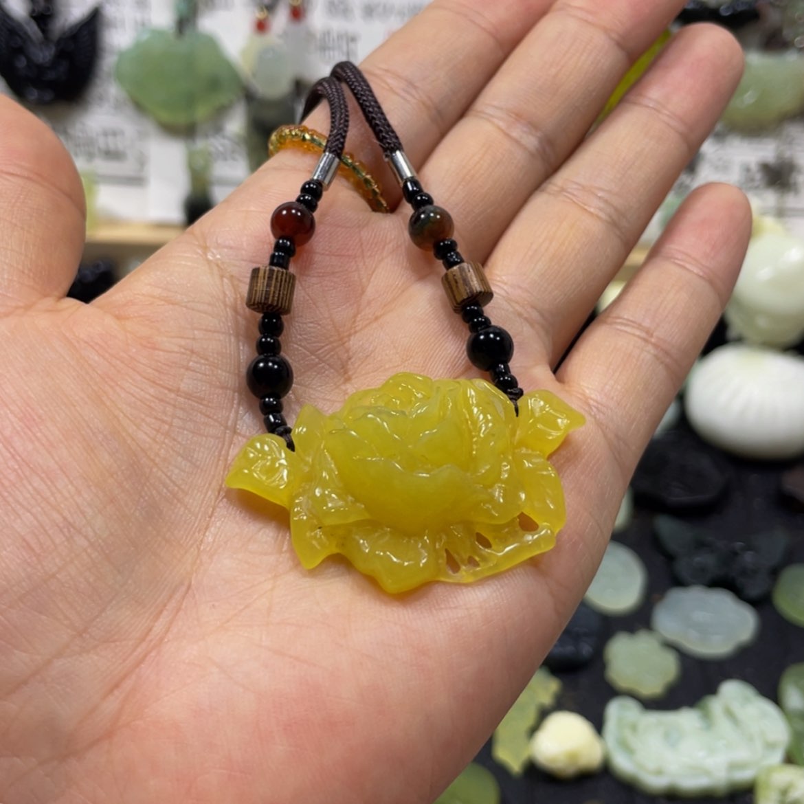 【闪购商品】蛇纹石玉颈饰未镶嵌28