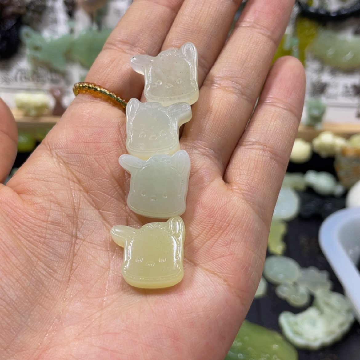 【闪购商品】蛇纹石玉颈饰未镶嵌58