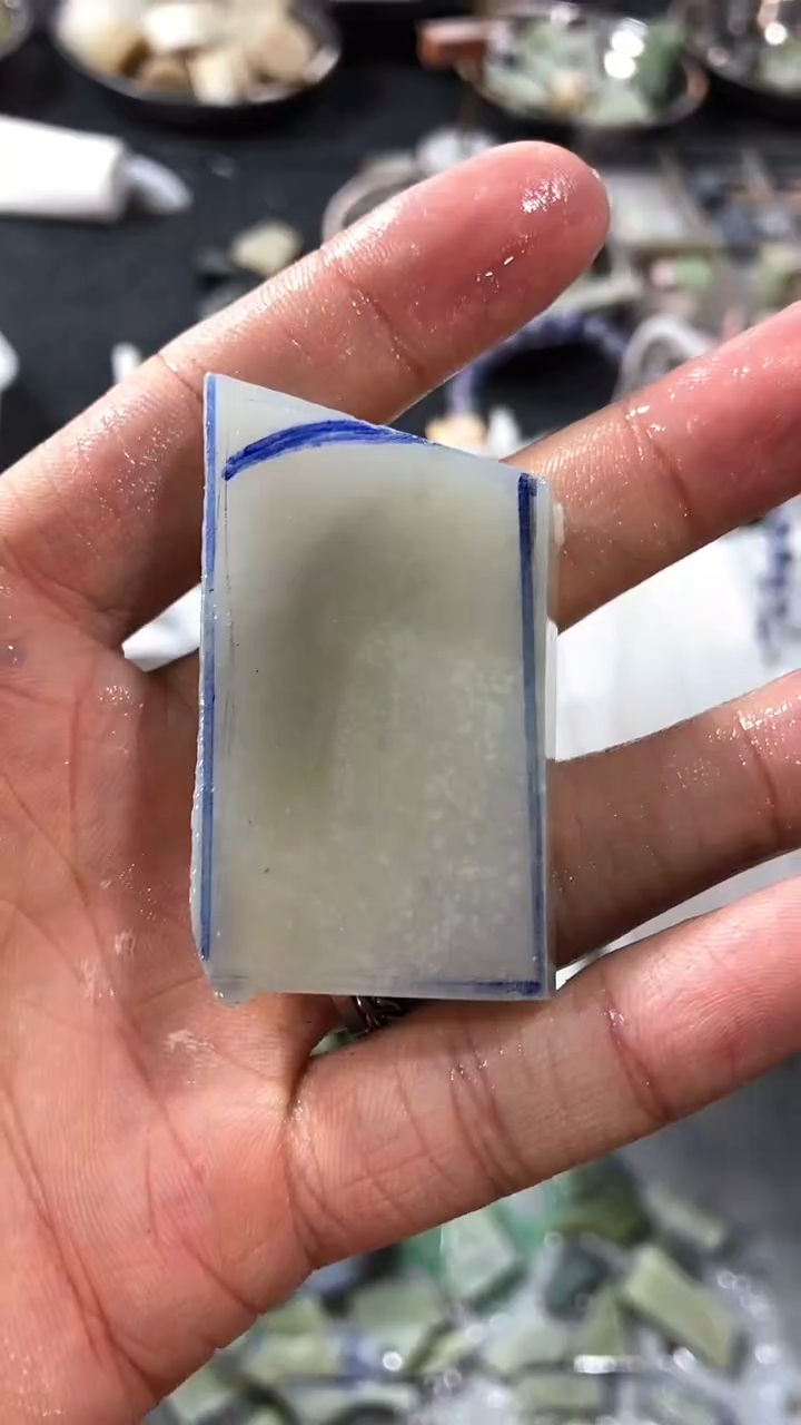 【闪购商品】和田玉挂件未镶嵌和田玉原石