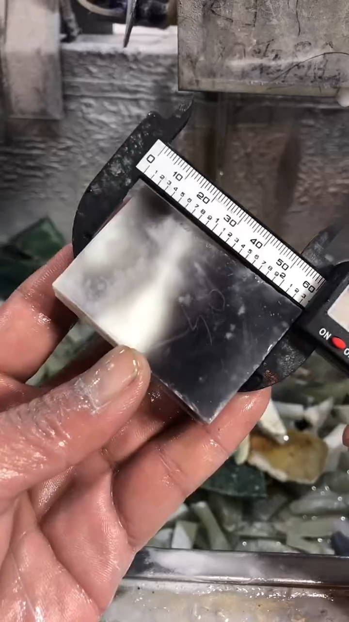 【闪购商品】和田玉挂件未镶嵌和田玉原石