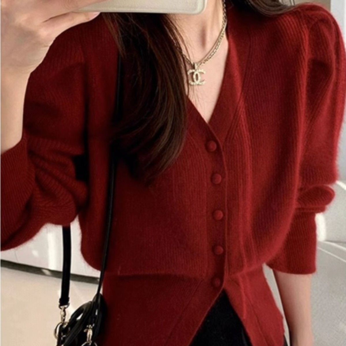 兔年新年战袍小香风红色毛衣外套女设计感小众针织开衫打底衫上衣